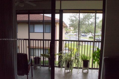 Condominio en venta en Tamarac, Florida, 2 dormitorios, 108.05 m2 № 813114 - foto 14