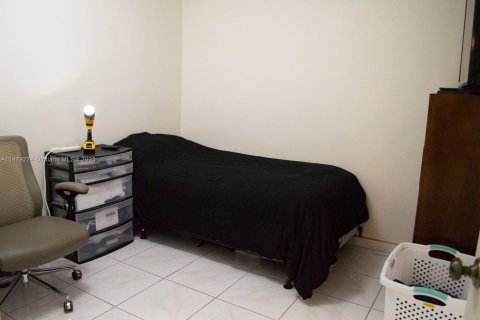 Купить кондоминиум в Тамарак, Флорида 2 спальни, 108.05м2, № 813114 - фото 13