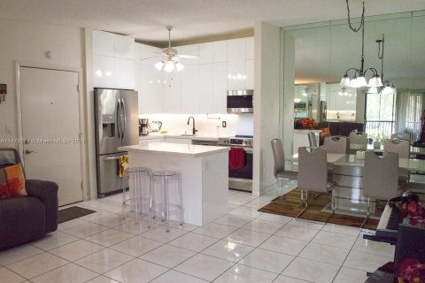 Condominio en venta en Tamarac, Florida, 2 dormitorios, 108.05 m2 № 813114 - foto 7