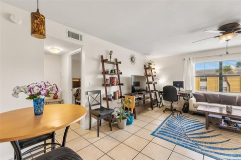 Condominio en venta en Melbourne, Florida, 1 dormitorio, 57.6 m2 № 1393313 - foto 14