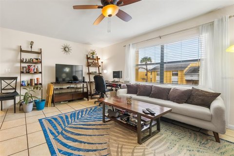 Condominio en venta en Melbourne, Florida, 1 dormitorio, 57.6 m2 № 1393313 - foto 7