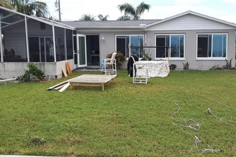 House in Hudson, Florida 2 bedrooms, 168.06 sq.m. № 1393308 - photo 8