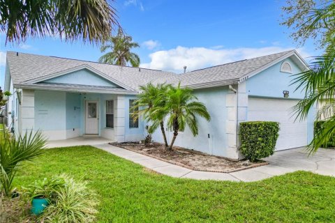 Villa ou maison à vendre à Kissimmee, Floride: 3 chambres, 113.81 m2 № 1354406 - photo 3