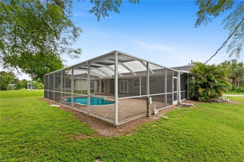 Villa ou maison à vendre à Port Charlotte, Floride: 2 chambres, 83.61 m2 № 1359736 - photo 16