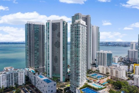 Condominio en venta en Miami, Florida, 1 dormitorio, 69.31 m2 № 1399547 - foto 1