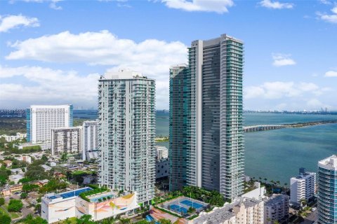 Condominio en venta en Miami, Florida, 1 dormitorio, 69.31 m2 № 1399547 - foto 2