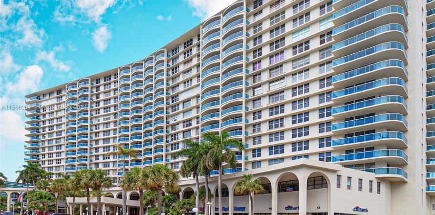 Condo à Hollywood, Floride, 1 chambre  № 1104295