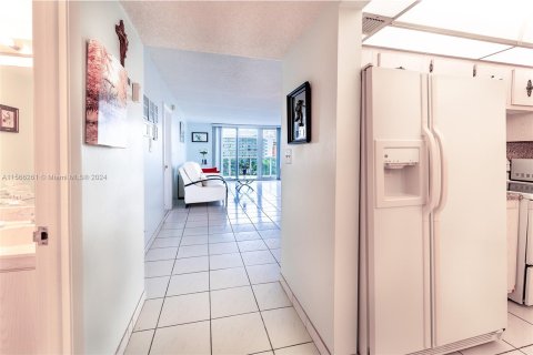 Copropriété à vendre à Hollywood, Floride: 1 chambre, 83.61 m2 № 1104295 - photo 16