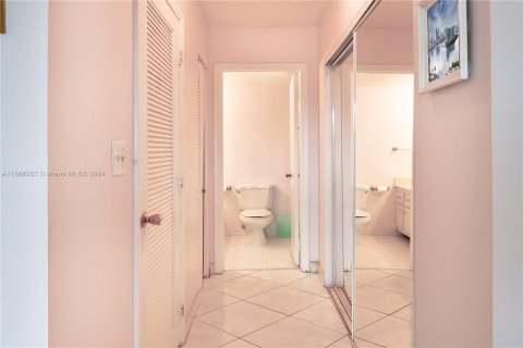 Copropriété à vendre à Hollywood, Floride: 1 chambre, 83.61 m2 № 1104295 - photo 23