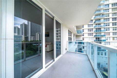 Condominio en venta en Hollywood, Florida, 1 dormitorio, 83.61 m2 № 1104295 - foto 27