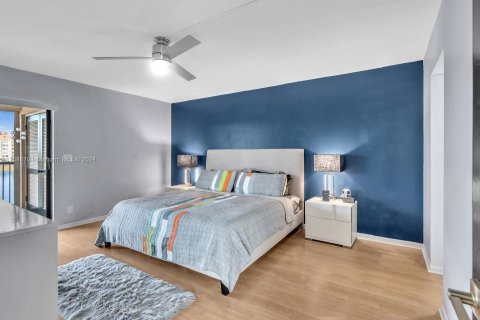 Condominio en venta en Lauderhill, Florida, 2 dormitorios, 111.48 m2 № 1173814 - foto 23