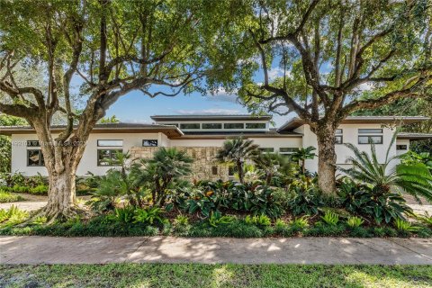 Casa en venta en Coral Gables, Florida, 5 dormitorios, 441.75 m2 № 862022 - foto 1