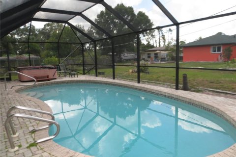 House in Port Charlotte, Florida 3 bedrooms, 174.19 sq.m. № 1302283 - photo 28