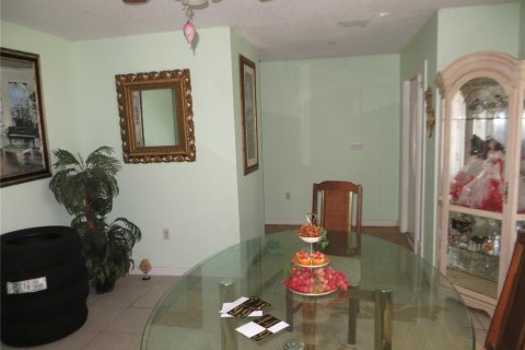 House in Port Charlotte, Florida 3 bedrooms, 174.19 sq.m. № 1302283 - photo 7