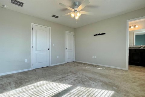 Townhouse in Davenport, Florida 3 bedrooms, 170.38 sq.m. № 1399707 - photo 8