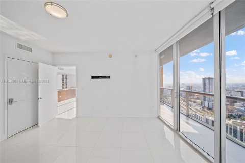 Copropriété à vendre à Miami, Floride: 2 chambres, 108.51 m2 № 1272154 - photo 20