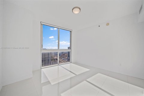 Copropriété à vendre à Miami, Floride: 2 chambres, 108.51 m2 № 1272154 - photo 25