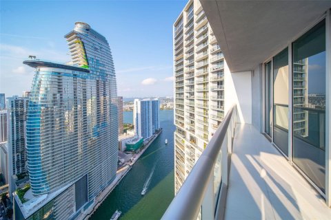 Condo in Miami, Florida, 2 bedrooms  № 1272154 - photo 12