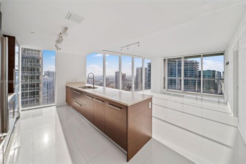 Copropriété à vendre à Miami, Floride: 2 chambres, 108.51 m2 № 1272154 - photo 1