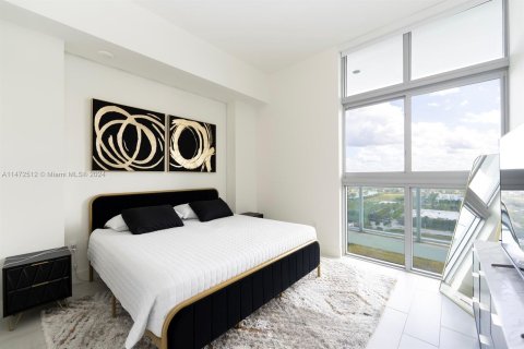 Condo in Sunrise, Florida, 2 bedrooms  № 1206086 - photo 9