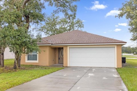 Villa ou maison à vendre à Kissimmee, Floride: 3 chambres, 144.28 m2 № 1309114 - photo 2