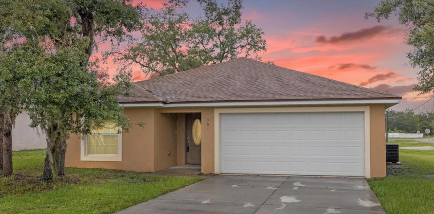 Casa en Kissimmee, Florida 3 dormitorios, 144.28 m2 № 1309114