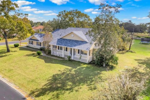 Villa ou maison à vendre à Ocala, Floride: 3 chambres, 205.69 m2 № 1426147 - photo 1