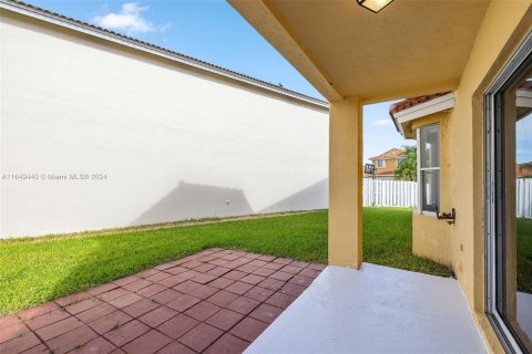 Villa ou maison à vendre à Pembroke Pines, Floride: 4 chambres, 205.87 m2 № 1386073 - photo 5