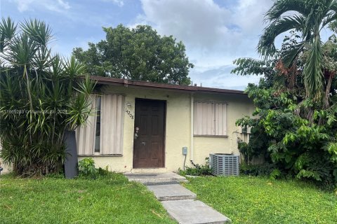 Townhouse in Homestead, Florida 2 bedrooms, 111.48 sq.m. № 1378816 - photo 2