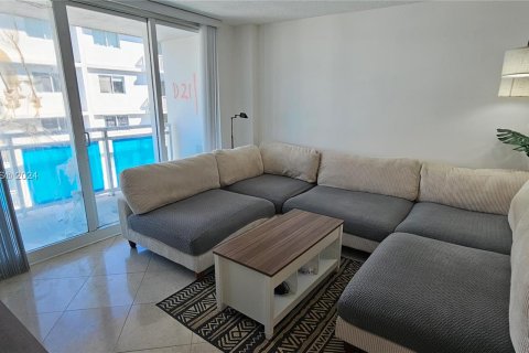 Condo in Miami Beach, Florida, 1 bedroom  № 1378817 - photo 14