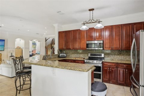 Casa en venta en Miami, Florida, 5 dormitorios, 338.63 m2 № 1378818 - foto 11