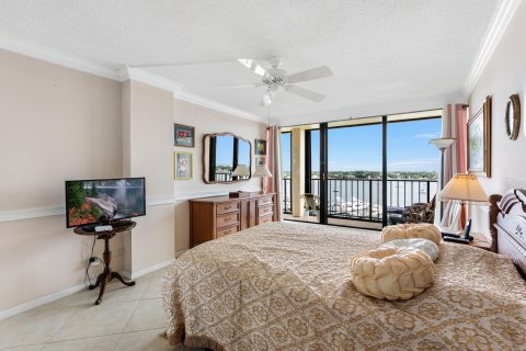 Condo in North Palm Beach, Florida, 2 bedrooms  № 741924 - photo 11