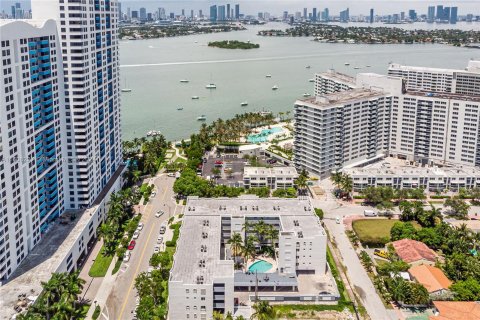 Condominio en venta en Miami Beach, Florida, 2 dormitorios, 91.97 m2 № 1230751 - foto 24