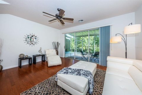 Adosado en venta en Wesley Chapel, Florida, 3 dormitorios, 147.53 m2 № 1315064 - foto 5