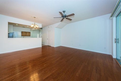 Adosado en venta en Wesley Chapel, Florida, 3 dormitorios, 147.53 m2 № 1315064 - foto 10