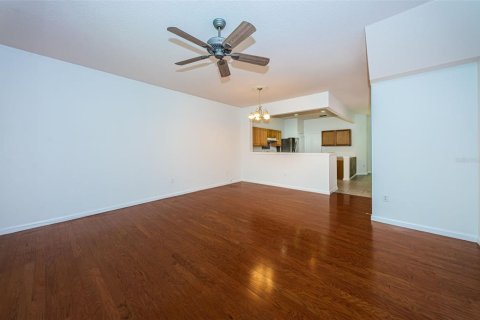 Adosado en venta en Wesley Chapel, Florida, 3 dormitorios, 147.53 m2 № 1315064 - foto 12