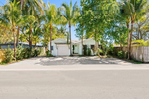 House in Fort Lauderdale, Florida 3 bedrooms, 205.69 sq.m. № 1092654 - photo 16