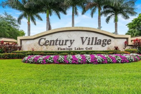 Condo in Hollywood, Florida, 2 bedrooms  № 1092650 - photo 12