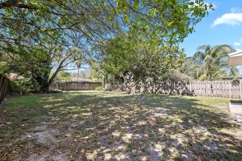 Villa ou maison à vendre à Fort Lauderdale, Floride: 2 chambres, 80.45 m2 № 987417 - photo 19