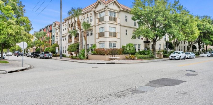 Condo in Tampa, Florida, 1 bedroom  № 1341575