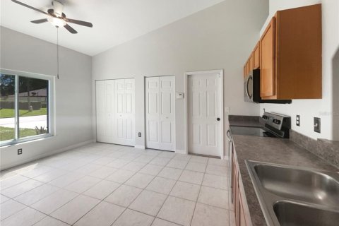 Casa en venta en Palm Coast, Florida, 4 dormitorios, 174.01 m2 № 722202 - foto 10