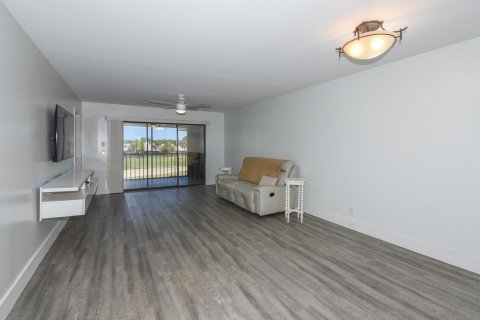 Condo in Hobe Sound, Florida, 2 bedrooms  № 1168689 - photo 26