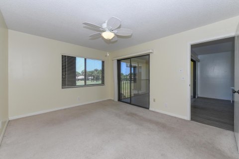 Condo in Hobe Sound, Florida, 2 bedrooms  № 1168689 - photo 18