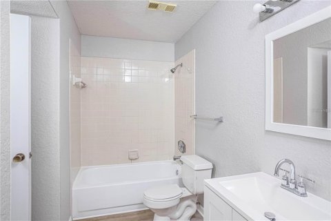 Copropriété à vendre à Orlando, Floride: 2 chambres, 86.77 m2 № 1382178 - photo 19