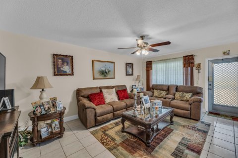 Condo in West Palm Beach, Florida, 2 bedrooms  № 1154441 - photo 18