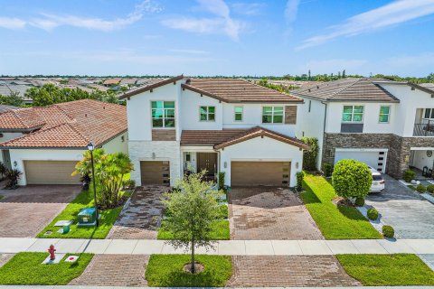 Villa ou maison à vendre à Lake Worth, Floride: 4 chambres, 343.74 m2 № 949011 - photo 13