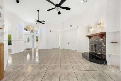 Casa en venta en LaBelle, Florida, 4 dormitorios № 1401522 - foto 15