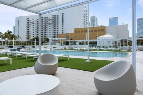 Condo in Miami, Florida, 1 bedroom  № 1401456 - photo 18