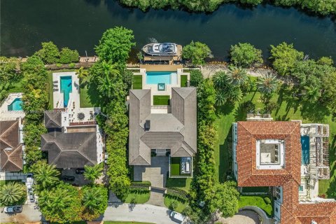 Villa ou maison à vendre à Coral Gables, Floride: 6 chambres, 575.44 m2 № 1401420 - photo 7