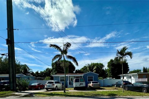 Купить виллу или дом в Майами, Флорида 5 спален, 164.99м2, № 730256 - фото 29